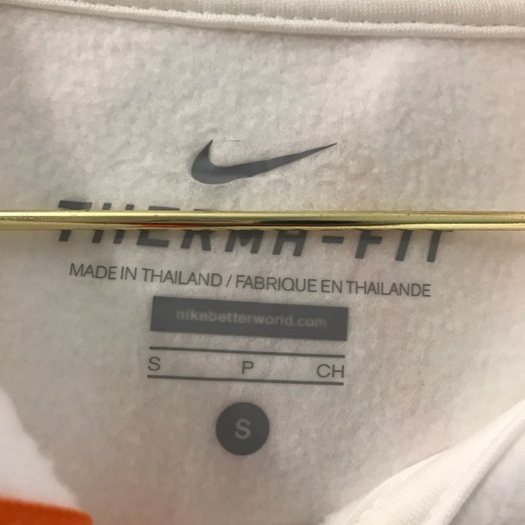 Nike Therma-Fit jacket - Picture 2 of 3